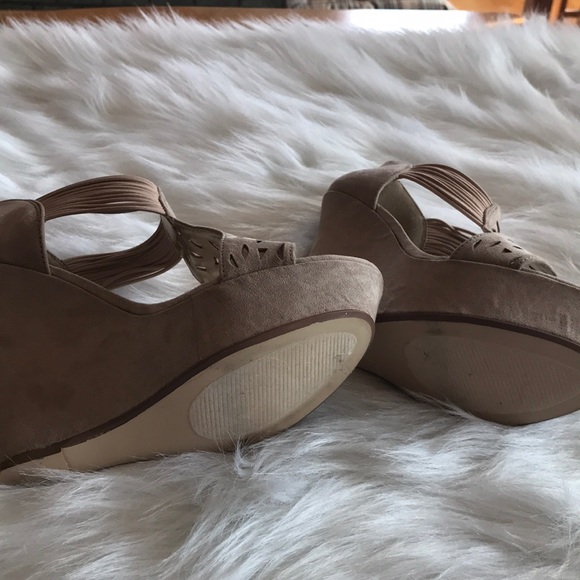 Beige Madden Girl platforms - Picture 7 of 12